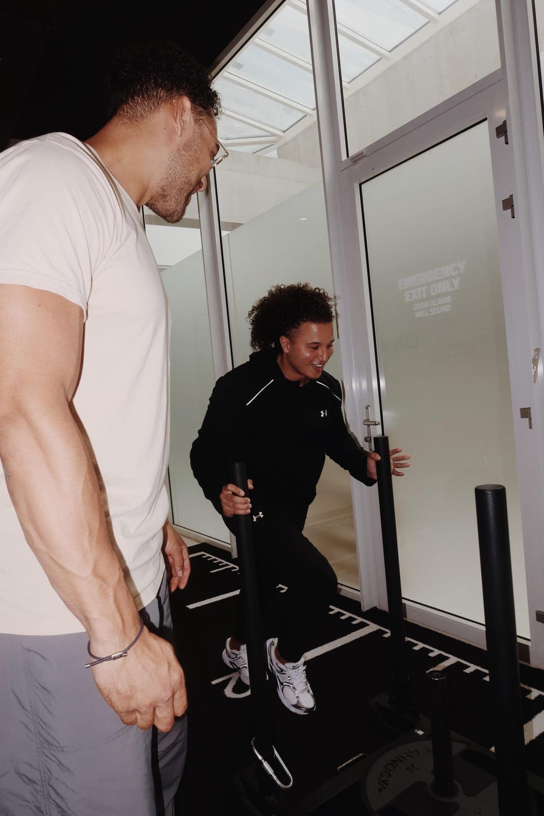 IJFysio physiotherapist providing personalised guidance